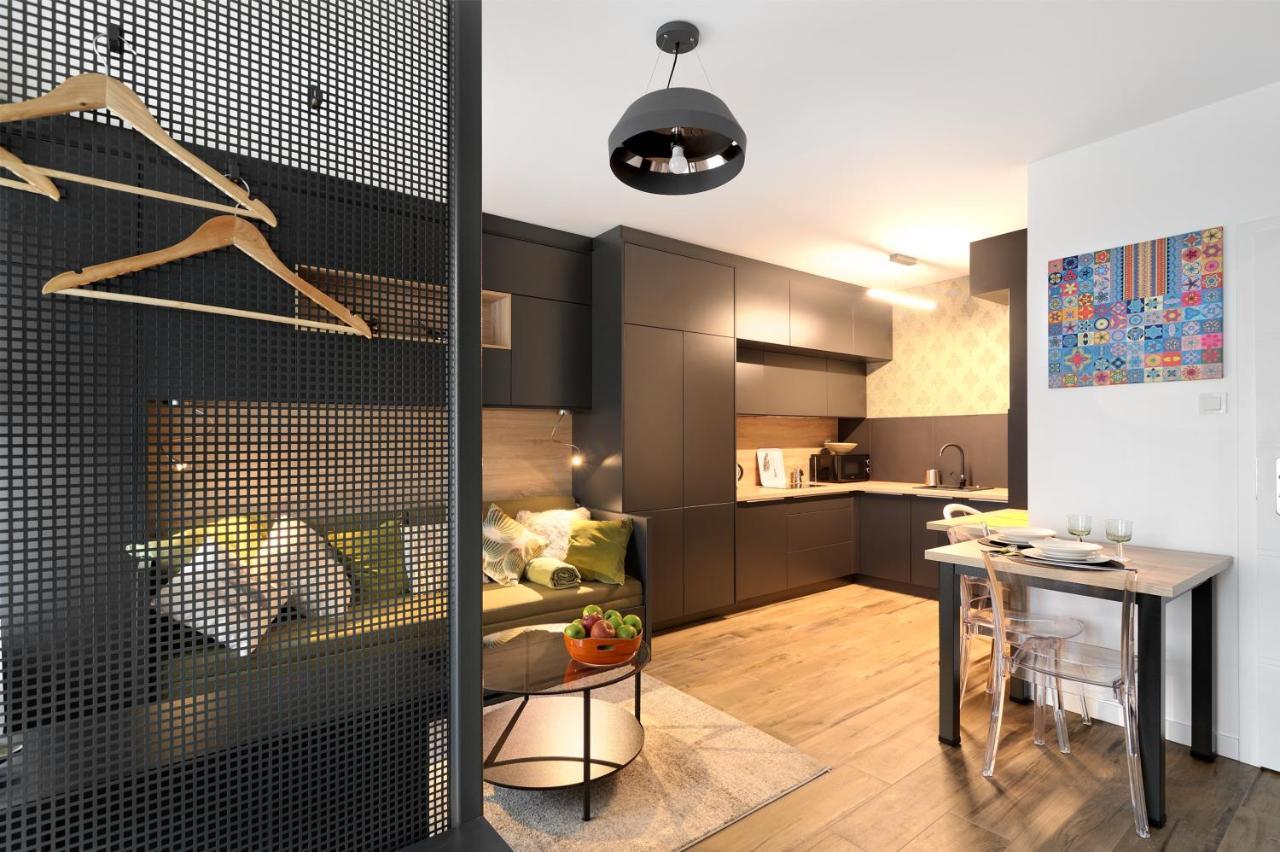 Cafe Garden Apartment